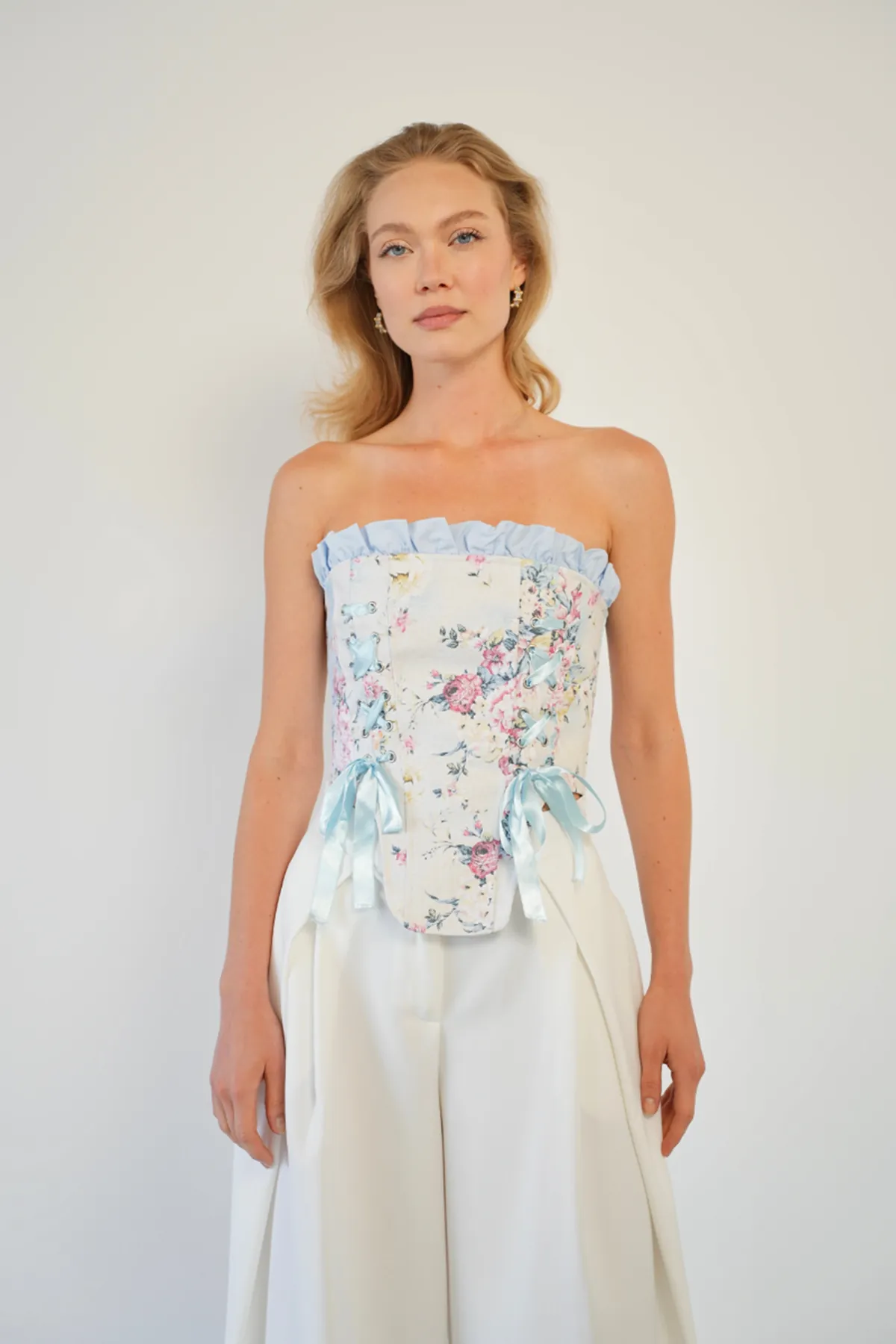 Bağlama Detaylı Straplez Crop Top - Korsaj Görünümlü Fiyonk Detaylı Şık Kadın Bluzu Pembe