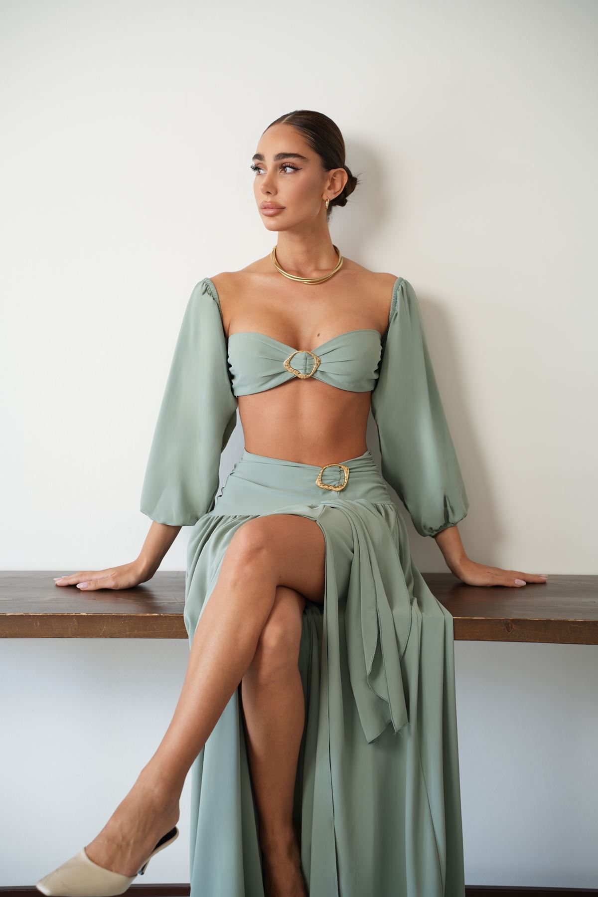Mint Yeşili Tokalı Uzun Kollu Crop Bluz ve Maxi Etek Takım
