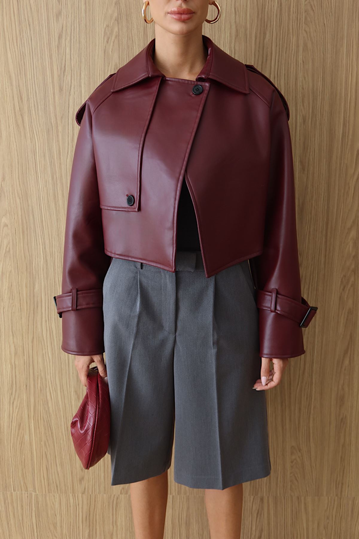 Premium Dik Yaka Kemer Tokalı Oversize Crop Suni Deri Kadın Ceket Bordo